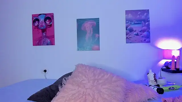 Snapshot of saray_rivas18 chatting on October 2025 11:11:01 AM saray rivas18 online show from October 2025 11:11:01 AM