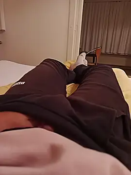 Snapshot of fullystroked chatting on December 2025 06:14:03 PM fullystroked online show from December 2025 06:14:03 PM