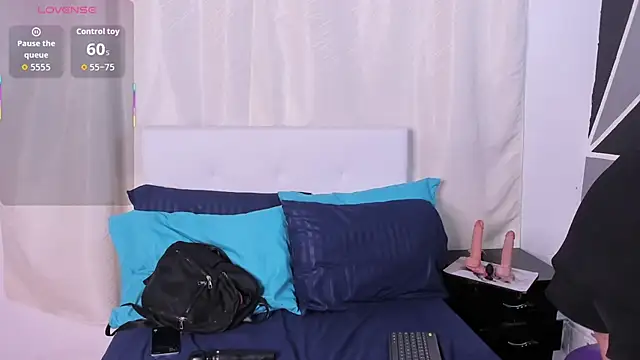 Snapshot of Victoriaa_Zans chatting on November 2025 10:58:02 AM Victoriaa Zans online show from November 2025 10:58:02 AM