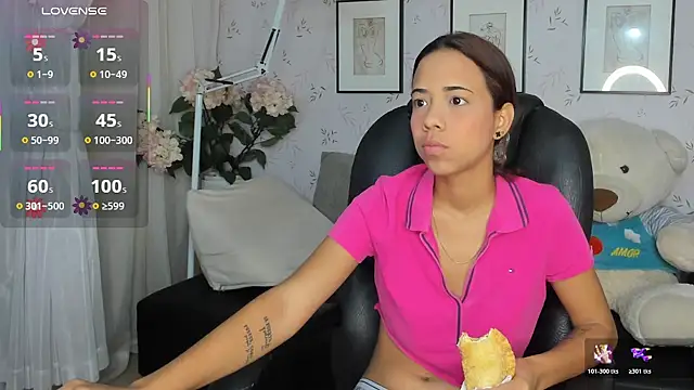 Anntonellaa online show from November 2025 12:16:02 PM