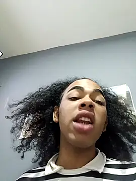 whitneytt online show from November 2025 08:15:02 AM