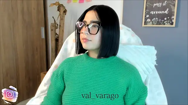 Snapshot of val_varago chatting on July 2026 03:04:01 AM val varago online show from July 2026 03:04:01 AM