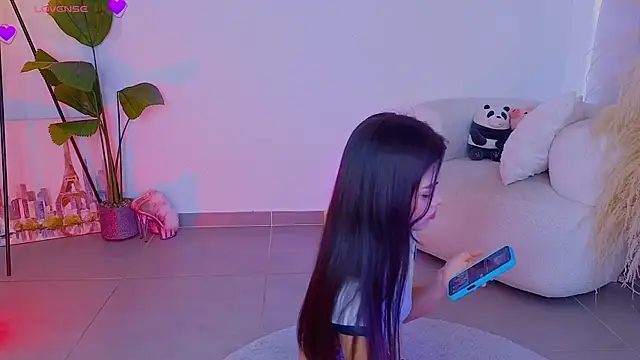 violetssweet online show from October 2025 12:36:02 PM