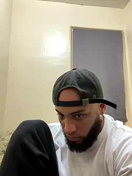 LeoPR00 online show from October 2025 05:30:01 AM