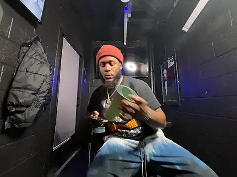 nymphoandthebeast69 online show from February 2026 02:07:02 AM