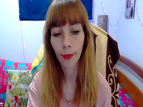 Snapshot of seraphinewhite chatting on February 2026 09:11:02 PM seraphinewhite online show from February 2026 09:11:02 PM