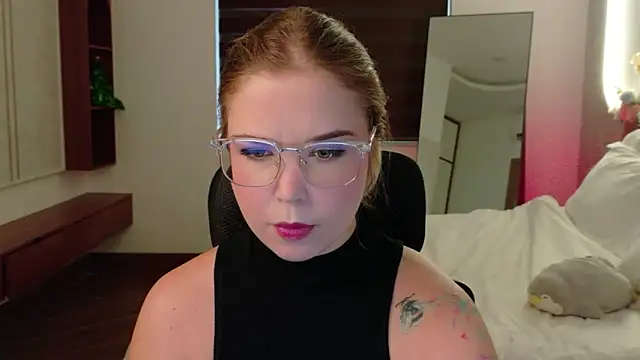 Lilith Bonheur online show from March 2026 10:54:01 PM