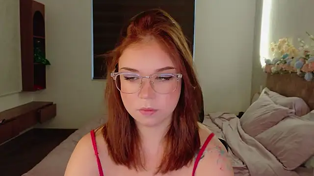 Lilith Bonheur online show from May 2026 10:17:01 PM