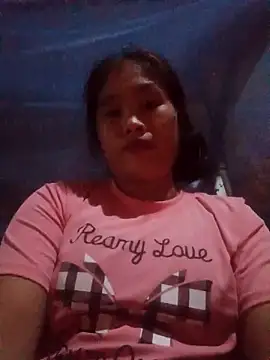 Snapshot of Luyen004 chatting on September 2025 12:40:02 PM Luyen004 online show from September 2025 12:40:02 PM