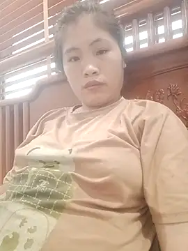 Snapshot of Luyen004 chatting on October 2025 12:22:02 AM Luyen004 online show from October 2025 12:22:02 AM