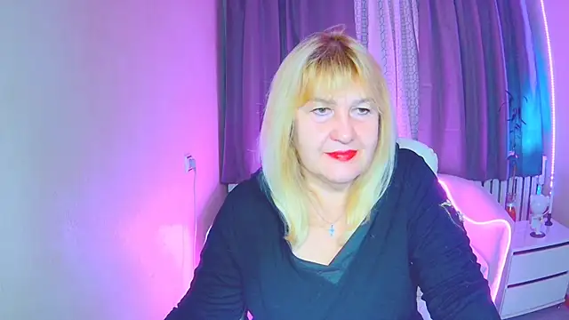 EmmaEllison online show from November 2025 07:30:01 AM