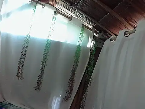 Huntrix2025 online show from December 2025 12:40:02 AM