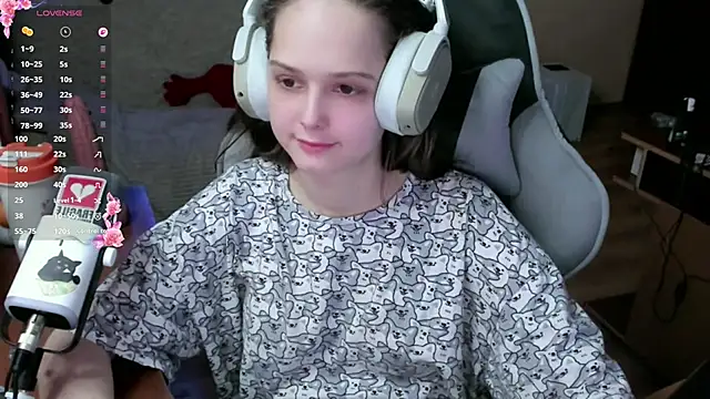 SharybbFace online show from February 2026 03:10:01 PM