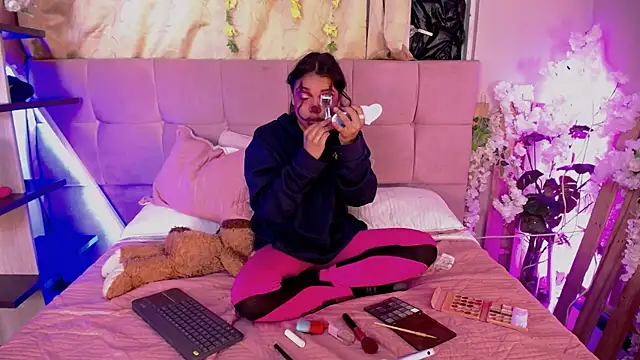 Snapshot of Dakashyten chatting on October 2025 06:47:01 AM Dakashyten online show from October 2025 06:47:01 AM