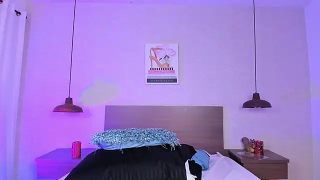 cloehill  online show from November 2025 12:38:01 PM