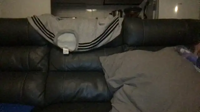 Snapshot of flambeur93 chatting on October 2025 05:10:01 AM flambeur93 online show from October 2025 05:10:01 AM