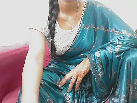 short girl  online show from February 2026 04:58:02 PM