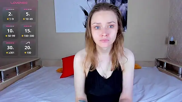Snapshot of Linda_Bryant-Eva chatting on October 2025 01:20:01 PM Linda Bryant-Eva online show from October 2025 01:20:01 PM
