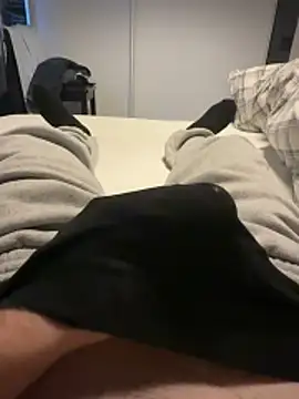 maxh08625 online show from December 2025 12:36:02 PM