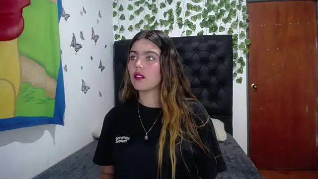 isabel 09 online show from December 2025 02:49:01 AM