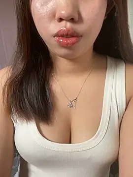 Snapshot of Rose-babyx chatting on December 2025 08:43:01 AM Rose-babyx online show from December 2025 08:43:01 AM