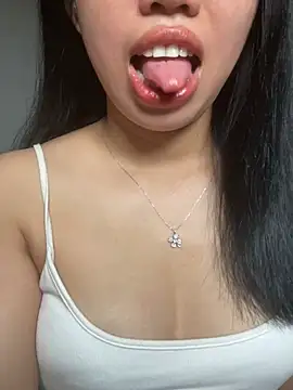Snapshot of Rose-babyx chatting on June 2026 02:23:02 AM Rose-babyx online show from June 2026 02:23:02 AM
