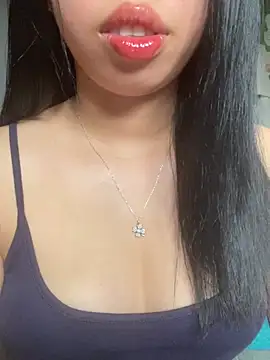 Snapshot of Rose-babyx chatting on June 2026 03:00:01 AM Rose-babyx online show from June 2026 03:00:01 AM