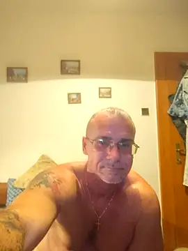 chcem1975 online show from September 2025 08:00:02 PM