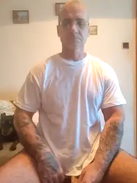 chcem1975 online show from October 2025 07:28:01 AM