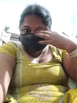 Mmm143 online show from October 2025 01:00:02 AM