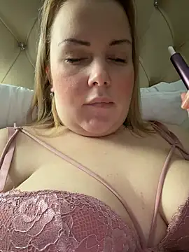 Piccolamonella29 online show from January 2026 01:21:02 AM