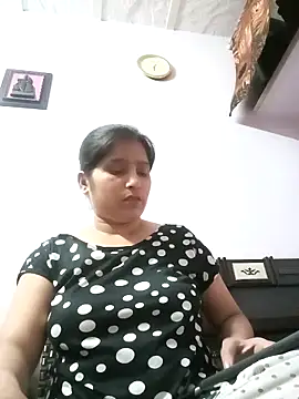 aliya-jaan71 online show from May 2026 12:33:02 PM