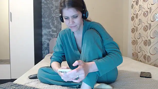 Snapshot of AdeleInfinity chatting on October 2025 12:57:02 PM AdeleInfinity online show from October 2025 12:57:02 PM