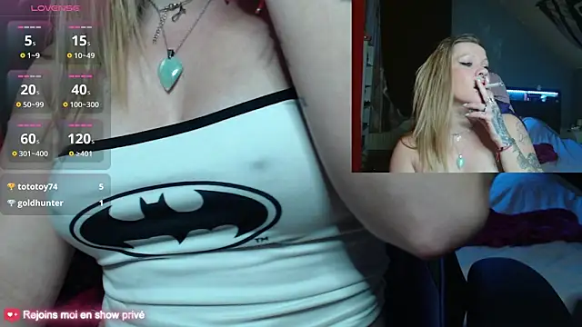 AnnaFalconeX online show from March 2026 11:43:01 PM