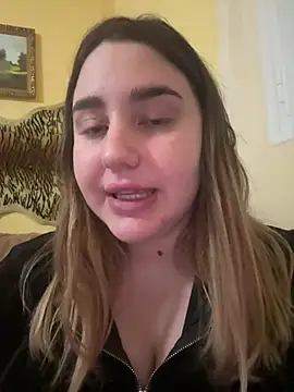 Snapshot of marouska_official chatting on March 2026 02:45:01 PM marouska official online show from March 2026 02:45:01 PM