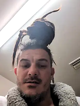 Clownboi17 online show from November 2025 05:40:01 AM