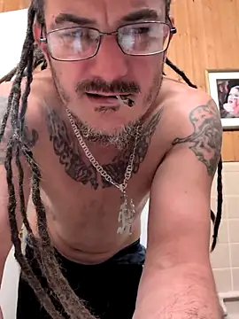 Clownboi17 online show from November 2025 05:58:02 PM