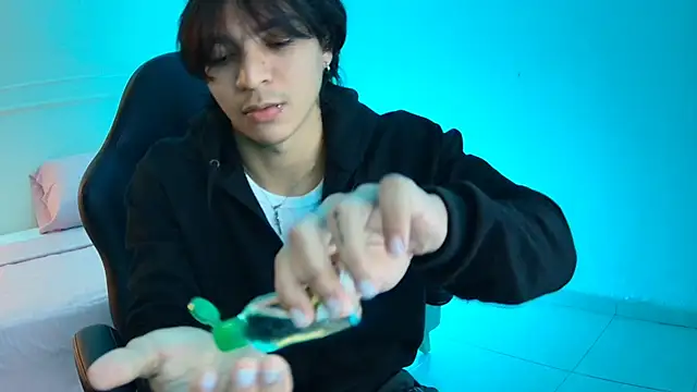 toji luxxer online show from September 2025 12:07:02 PM