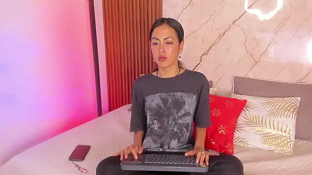 Susy spark online show from January 2026 12:48:01 AM