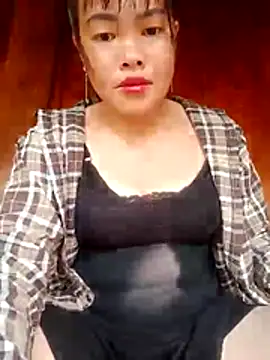 emilyzz online show from October 2025 12:58:01 AM