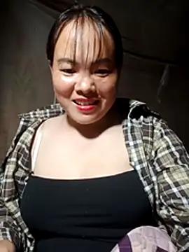 emilyzz online show from April 2026 02:14:02 PM