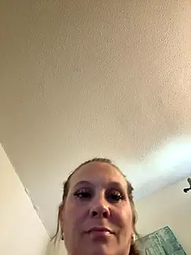 Snapshot of Ariasweetaspie chatting on October 2025 04:02:01 PM Ariasweetaspie online show from October 2025 04:02:01 PM