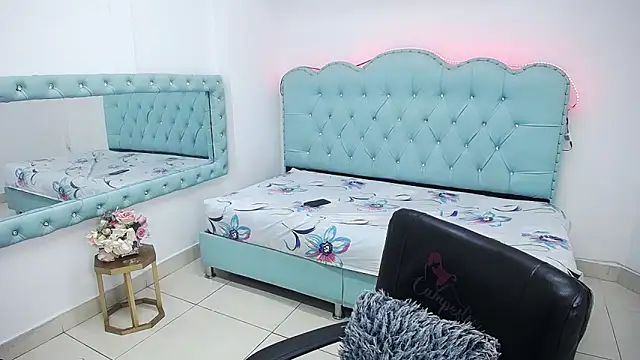 Cordelia Perlman online show from November 2025 01:00:02 PM