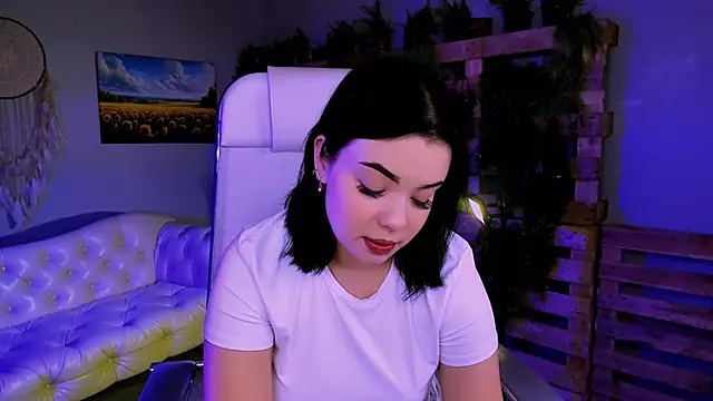 leslierowe  online show from October 2025 04:35:02 PM