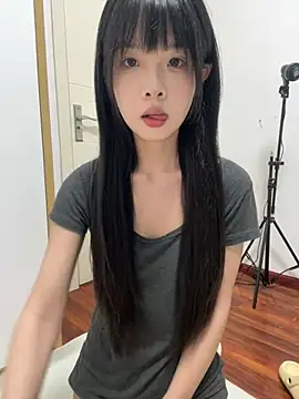 qiqi x online show from July 2026 12:33:01 PM