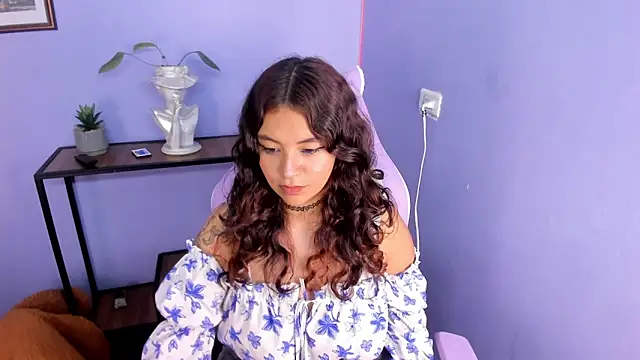 SweetVenuss  online show from September 2025 12:28:01 PM