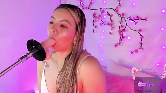 chubbyZoe online show from October 2025 03:34:01 PM