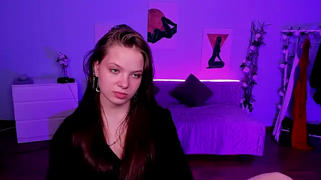 BetsyKiss online show from June 2026 05:04:01 PM
