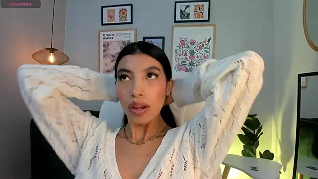 Tiffany Low online show from April 2026 03:22:02 PM