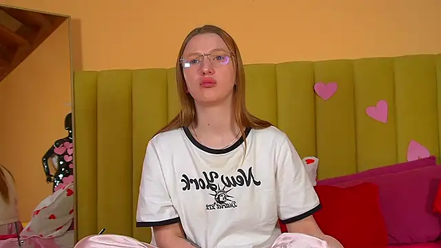 BeatriceBinoche online show from February 2026 06:32:02 AM